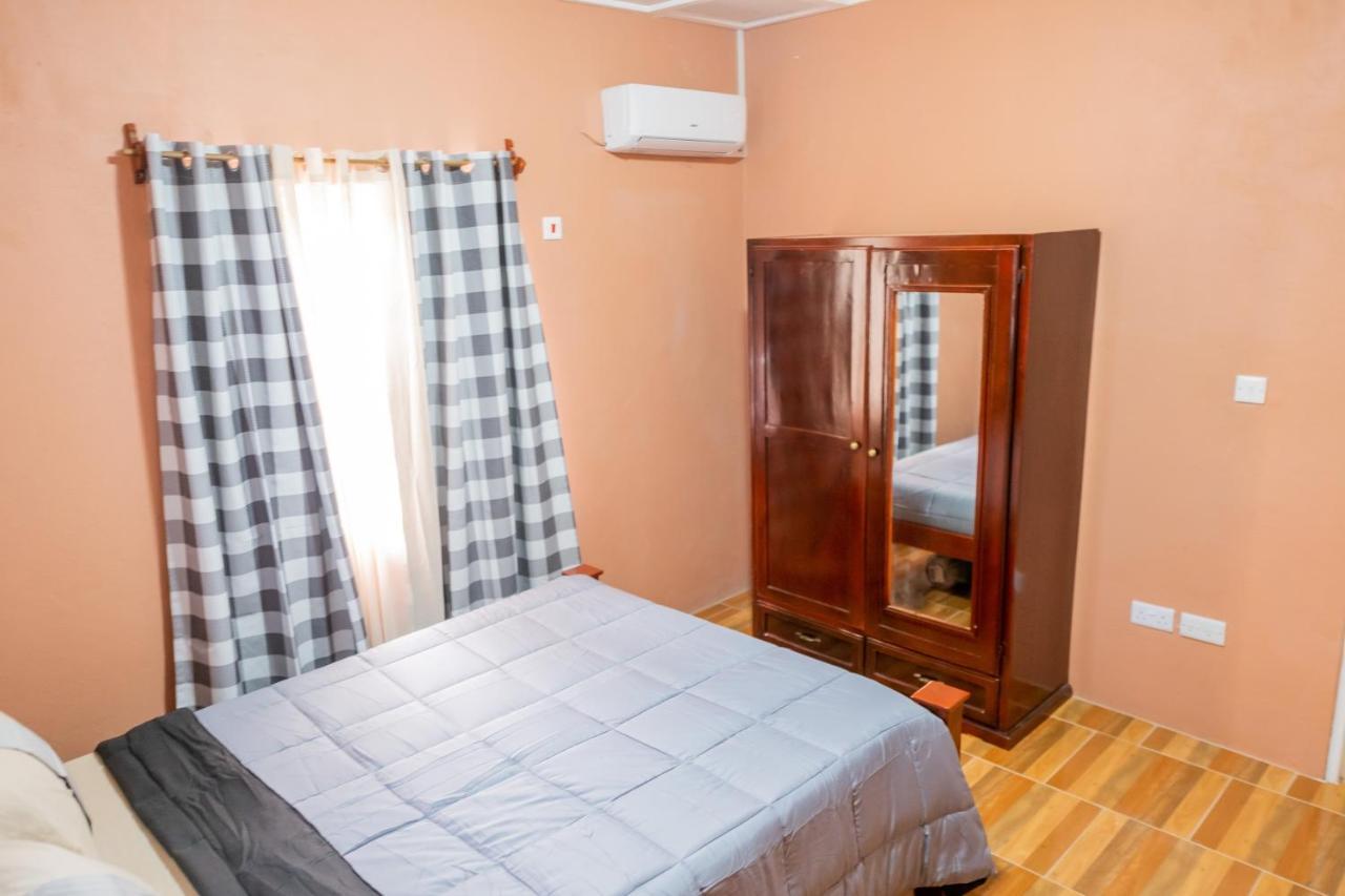 Golden Palms Apartment Kingstown Eksteriør billede