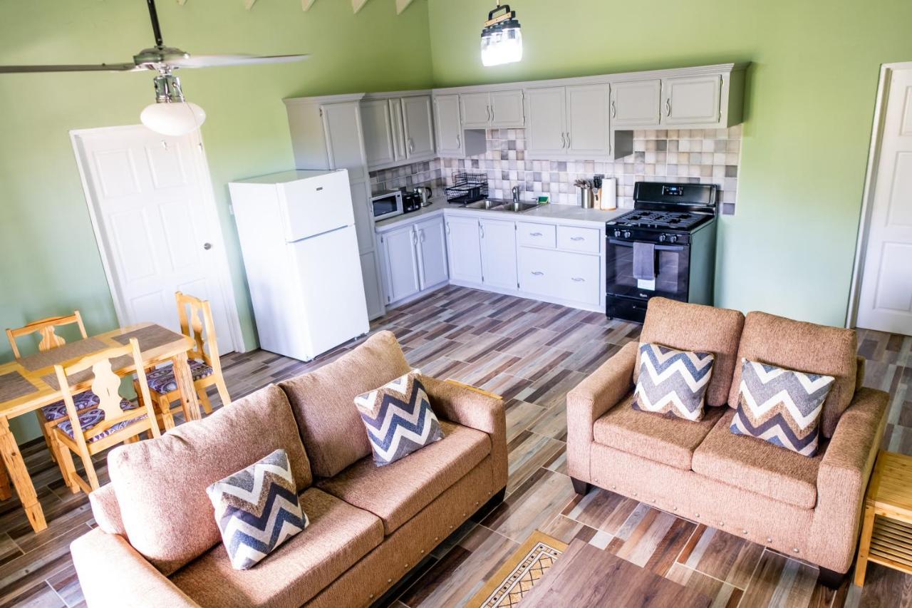 Golden Palms Apartment Kingstown Eksteriør billede
