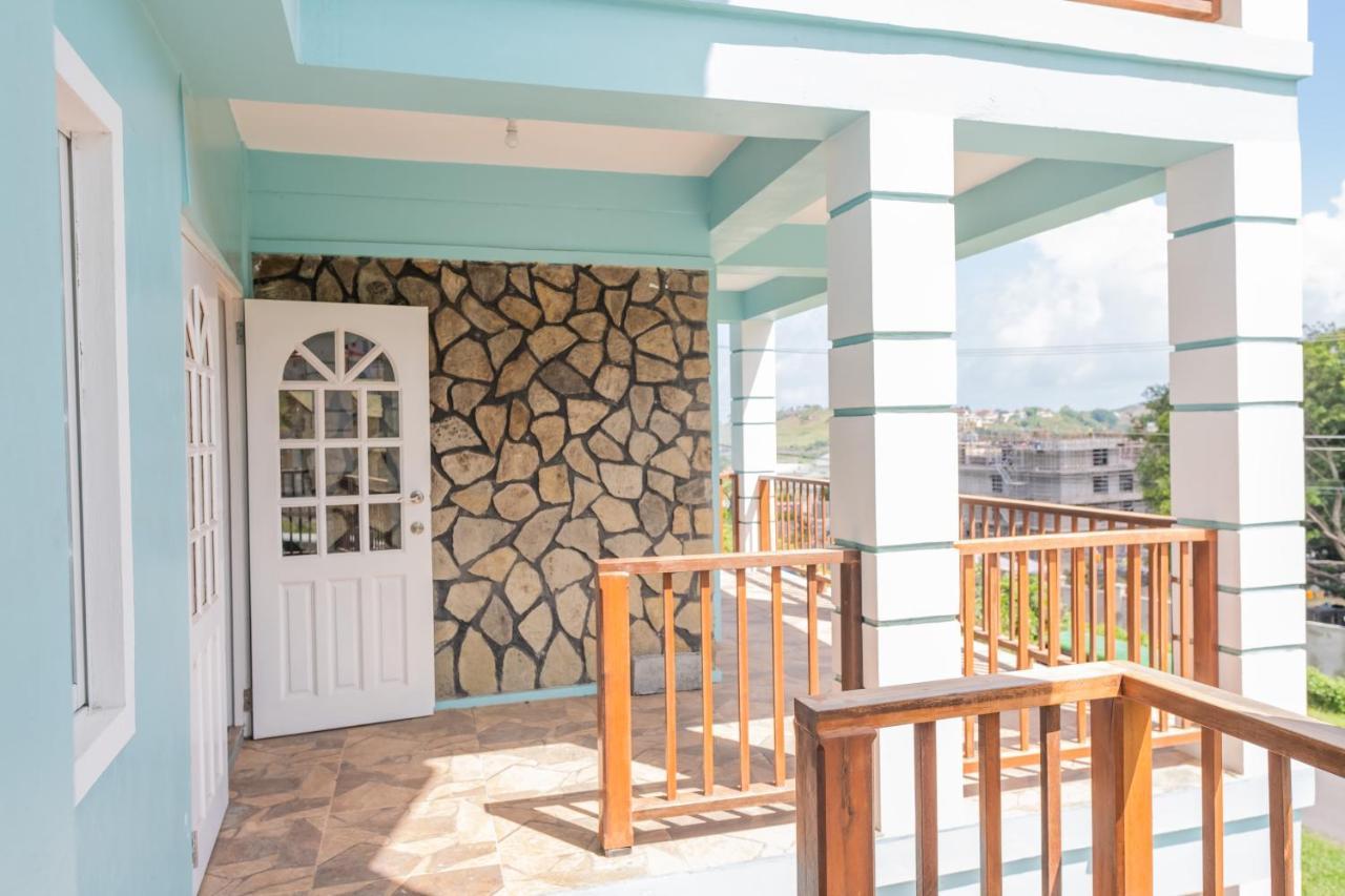Golden Palms Apartment Kingstown Eksteriør billede